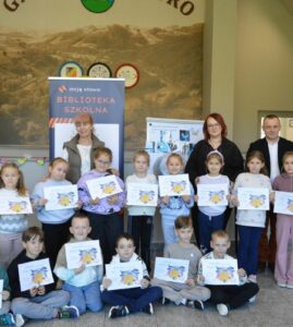 Spotkanie klas pierwszych z bibliotekarzem